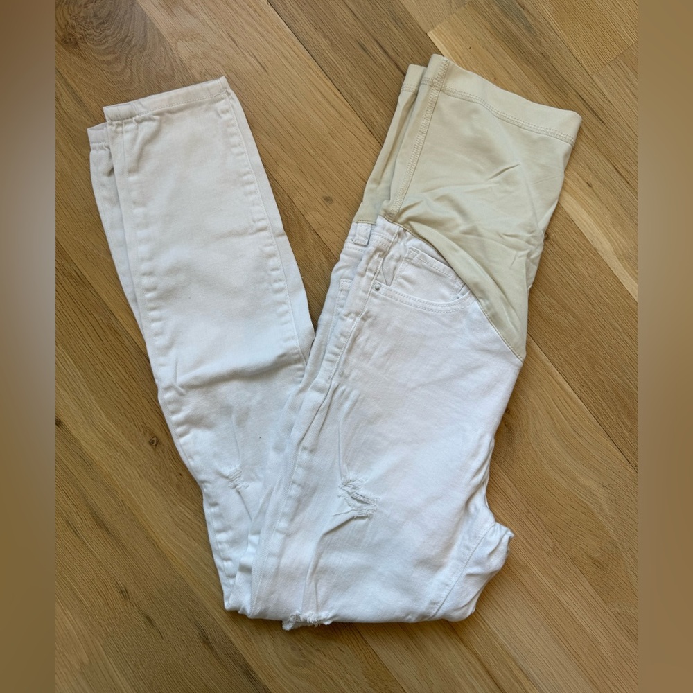 Pinkblush Maternity • Elastic Belly Band White Skinny Jeans • Size 27